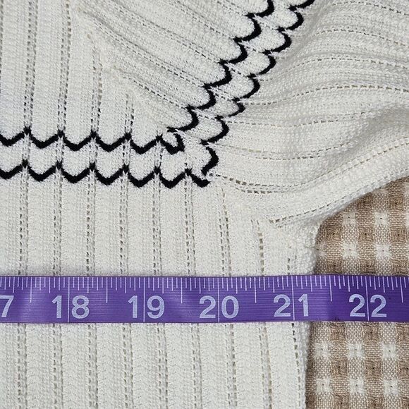 Bella Colori Creamy White Black Scallop Pattern Button Front Cardigan Sweater - Picture 10 of 12